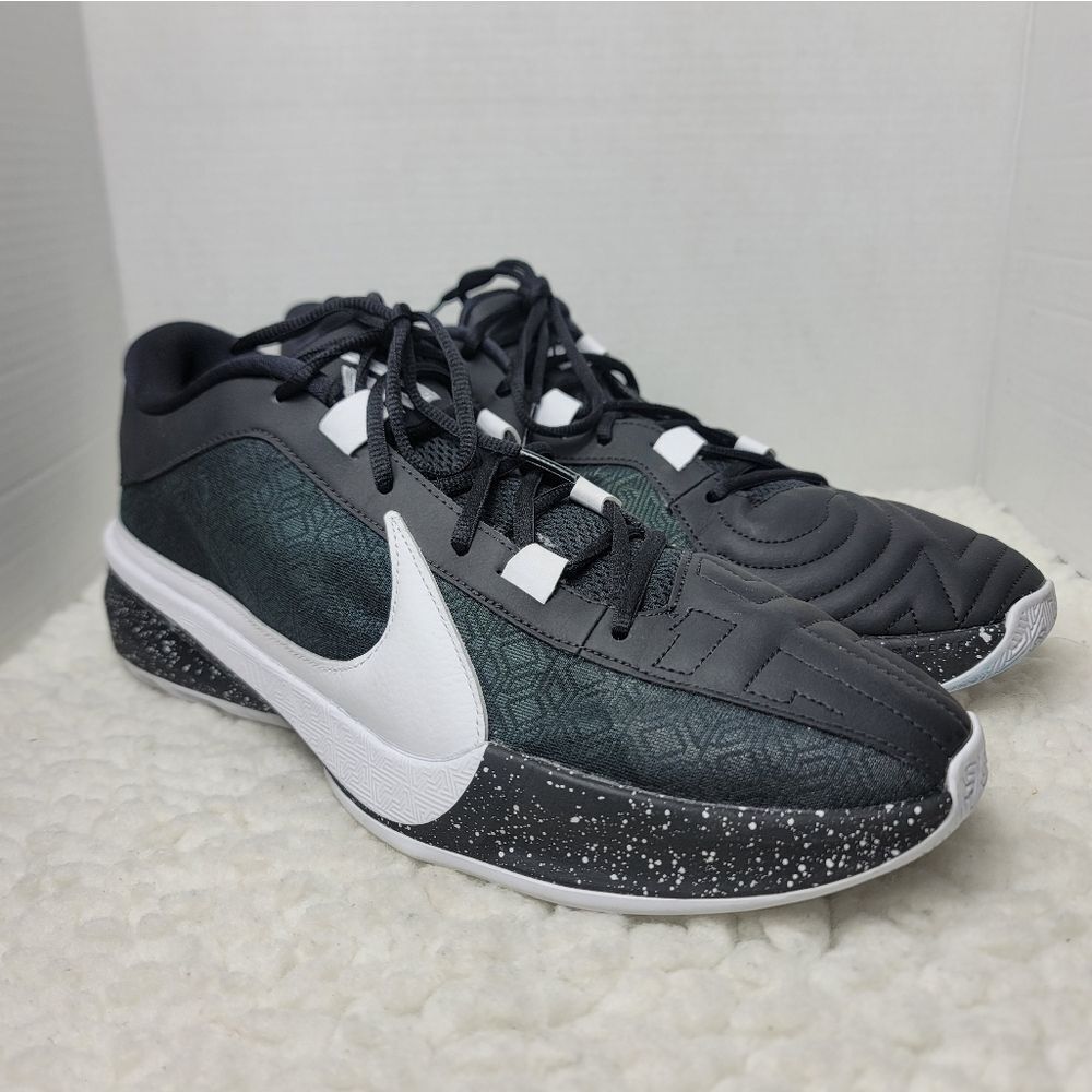 Nike Zoom Freak 5 Giannis Antetokounpo Working Man Mens Size 14 DX4985 003